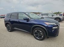 2025 Nissan Rogue SV - Photo 21