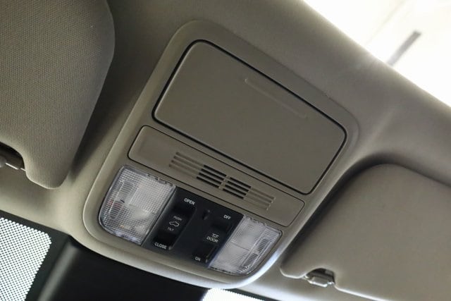 2023 Honda Odyssey EX-L photo 18