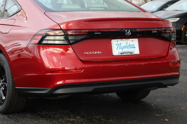 2025 Honda Accord SE - Photo 8