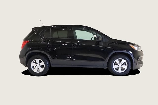 2019 Chevrolet Trax LS photo 4