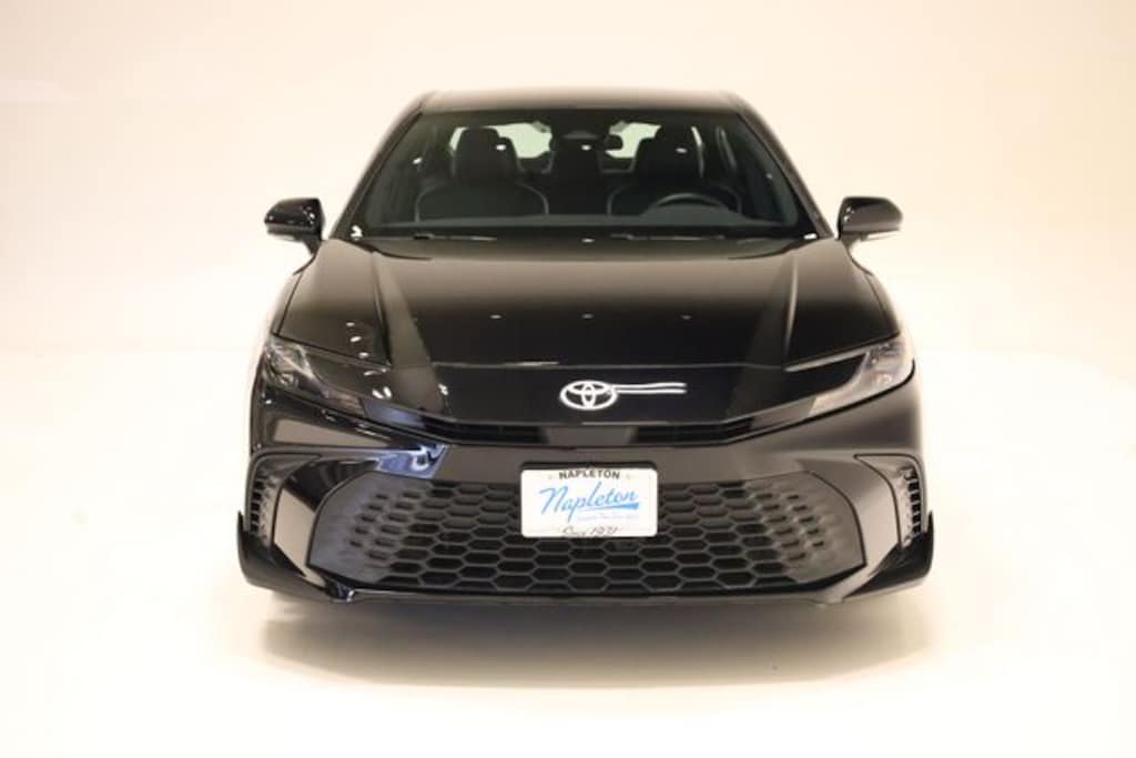 Used 2025 Toyota Camry SE Sedan