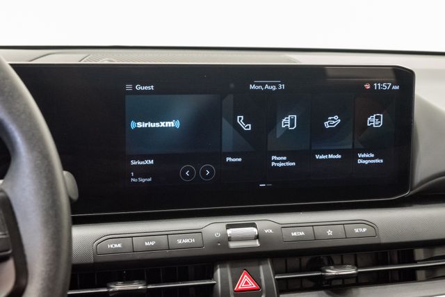 2025 Kia K4 LXS - Photo 17