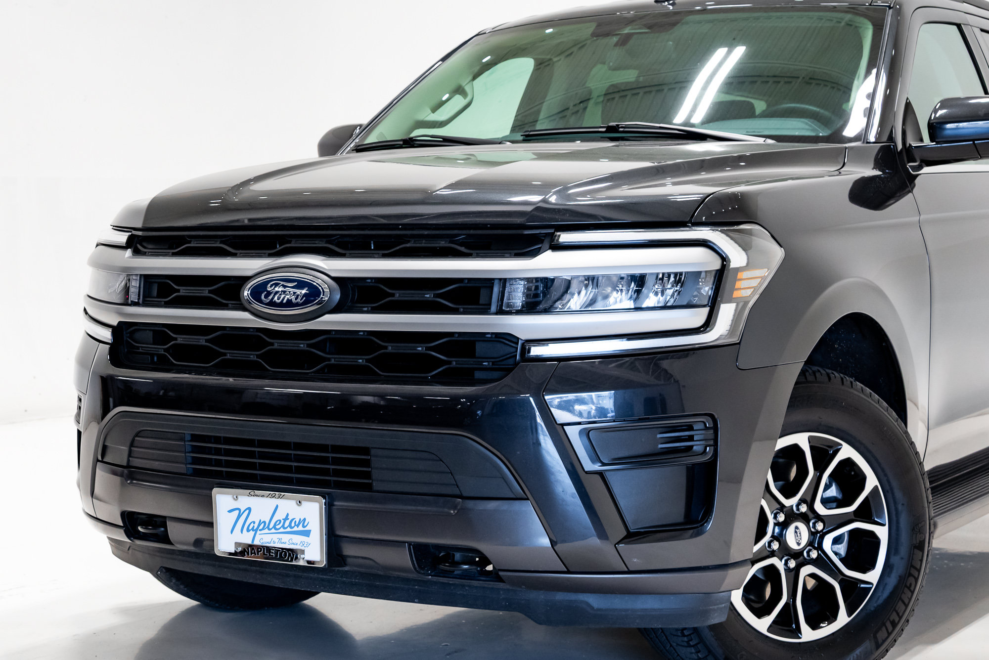 Used 2024 Ford Expedition Max XLT SUV