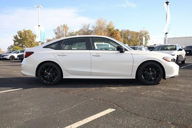 2026 Honda Civic Sport photo 2