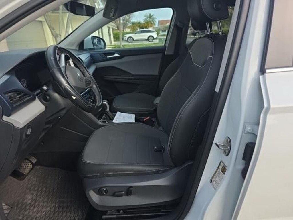 Used 2023 Volkswagen Taos 1.5T SE SUV