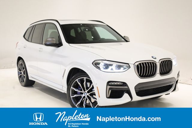2020 BMW X3 40i's photo
