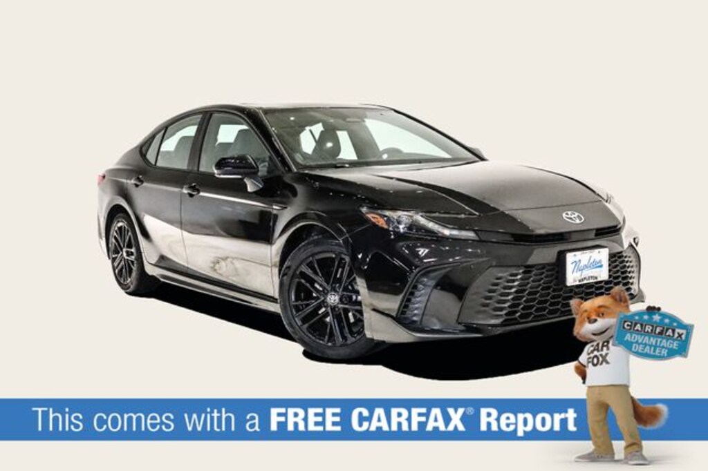 Used 2025 Toyota Camry SE Sedan