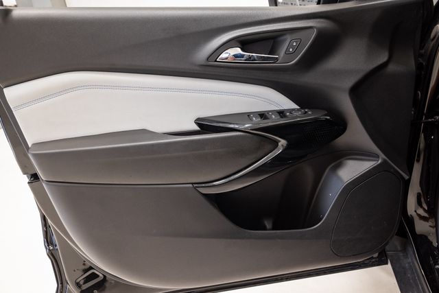 2025 Chevrolet Trax LT - Photo 8