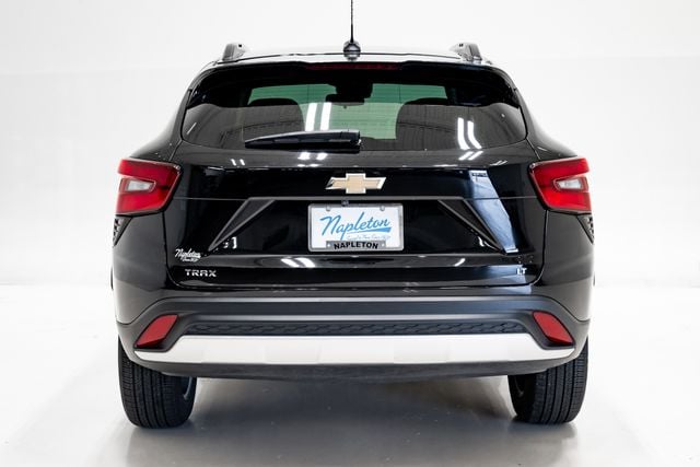 2025 Chevrolet Trax LT - Photo 32