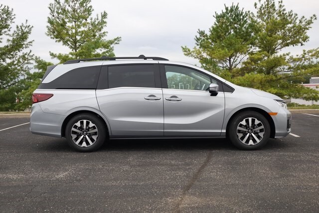 2026 Honda Odyssey EX-L photo 4