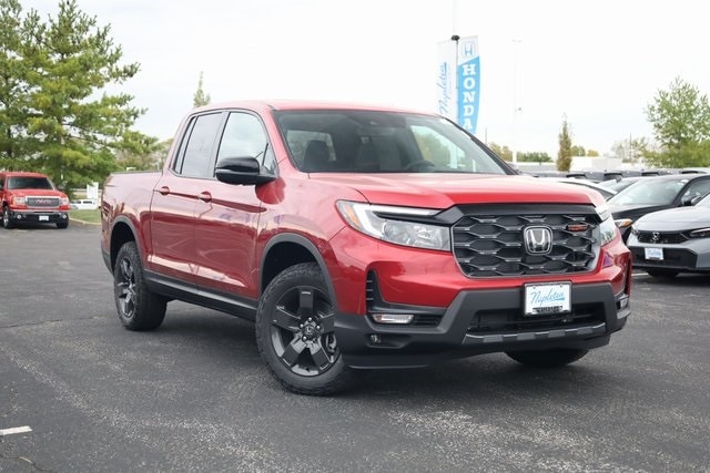 2026 Honda Ridgeline TrailSport photo 2