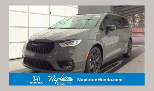 2025 Chrysler Pacifica Limited Van Passenger Van