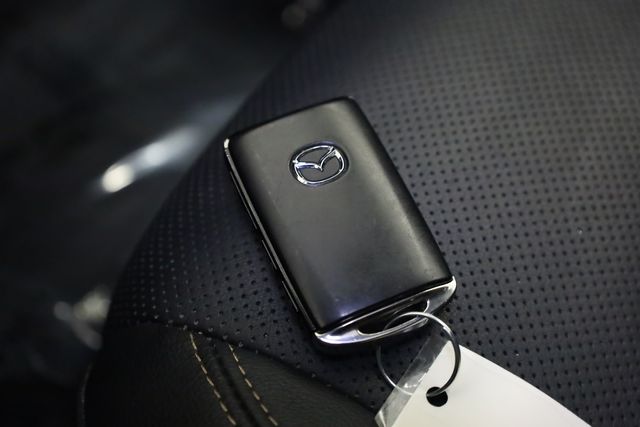 2025 Mazda CX-90 Preferred Package - Photo 36