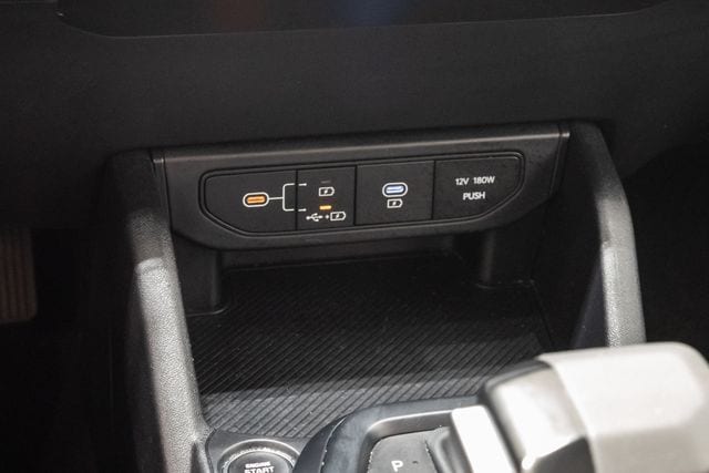 2025 Kia K4 LXS - Photo 19
