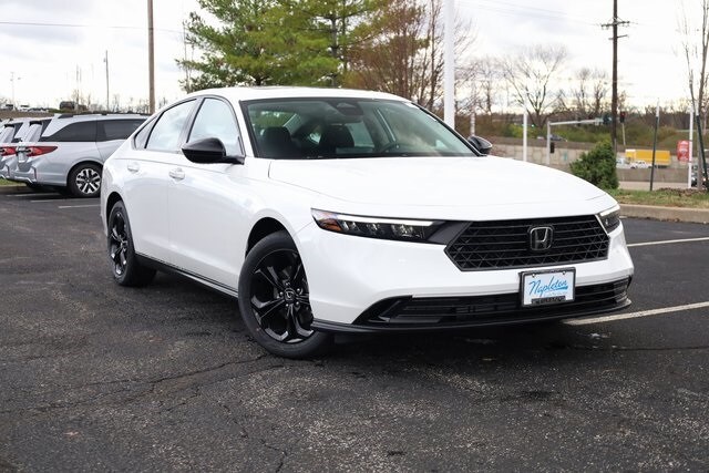 2025 Honda Accord SE photo 2