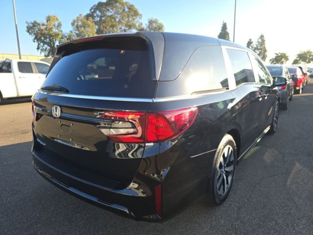 Used 2025 Honda Odyssey EX-L Van