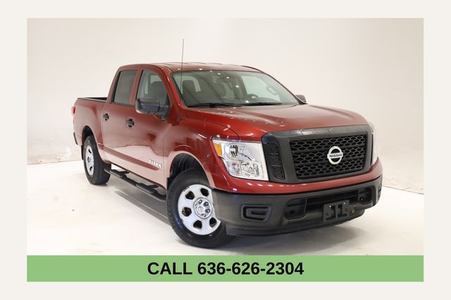 2017 Nissan Titan S's photo