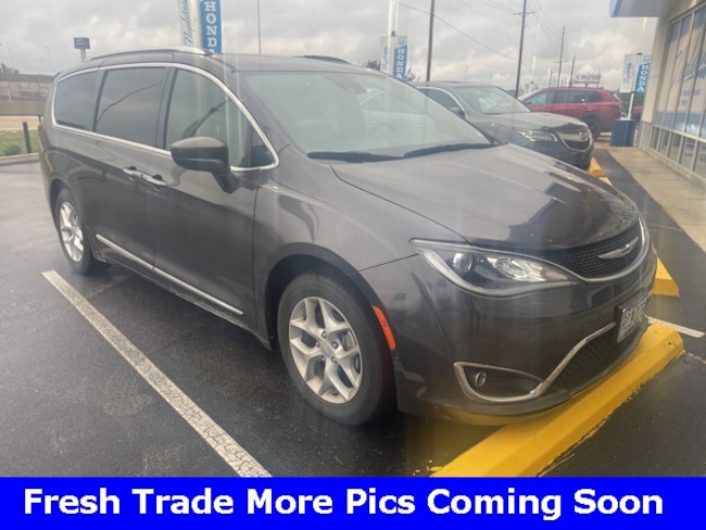 2020 Chrysler Pacifica Touring L Plus Van Passenger Van 2020 Chrysler Pacifica Touring L Plus Van Passenger Van