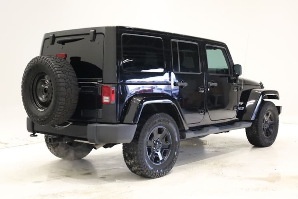 Used 2018 Jeep Wrangler JK Unlimited Sahara SUV