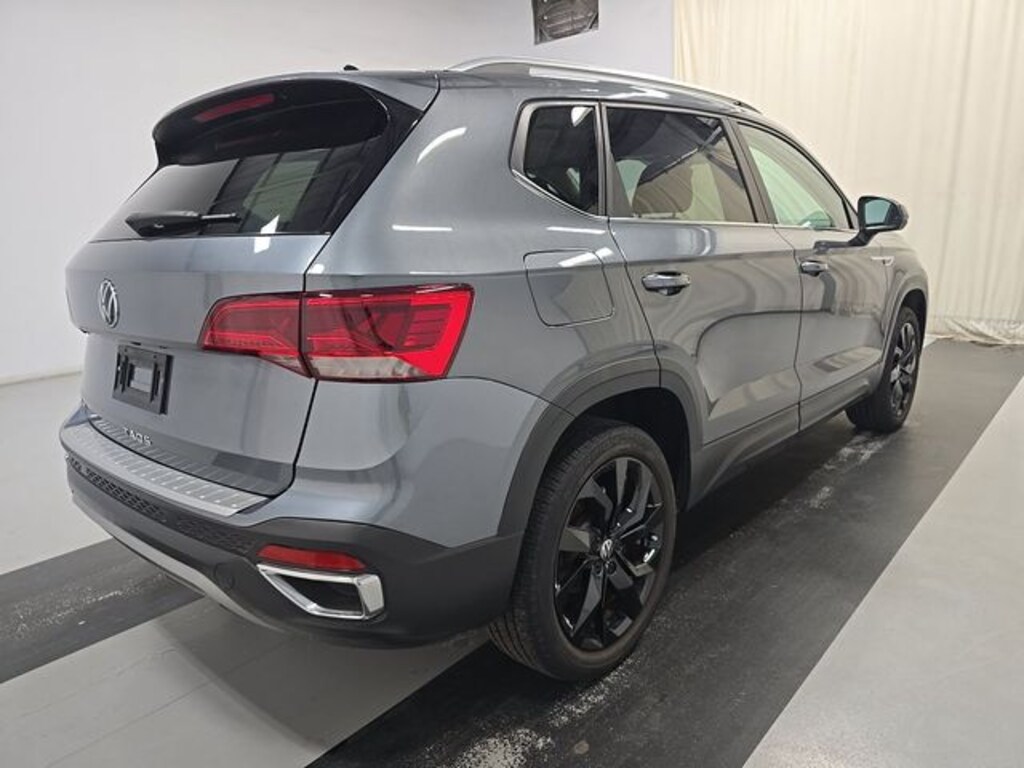 Used 2023 Volkswagen Taos 1.5T SE SUV