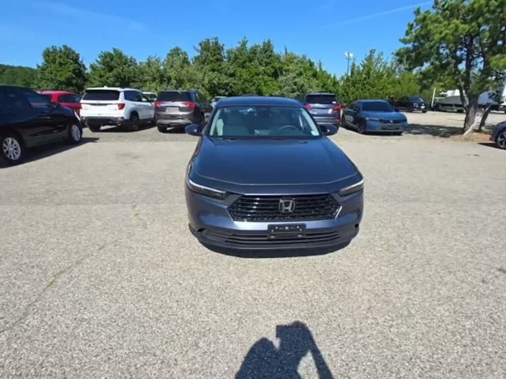 Used 2024 Honda Accord EX Sedan