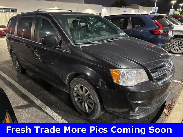Used 2019 Dodge Grand Caravan SXT with VIN 2C4RDGCG4KR699574 for sale in St. Peters, MO