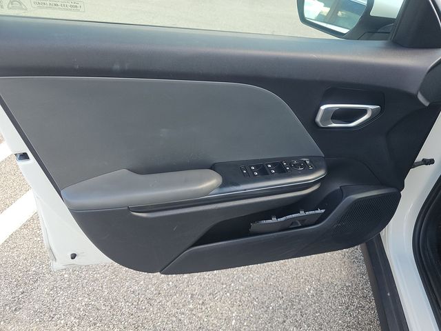 2025 Kia K4 LXS - Photo 7