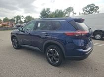 2025 Nissan Rogue SV - Photo 17