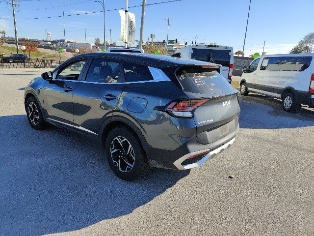 2024 Kia Sportage LX photo 4