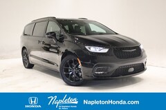 2025 Chrysler Pacifica Limited Van Passenger Van