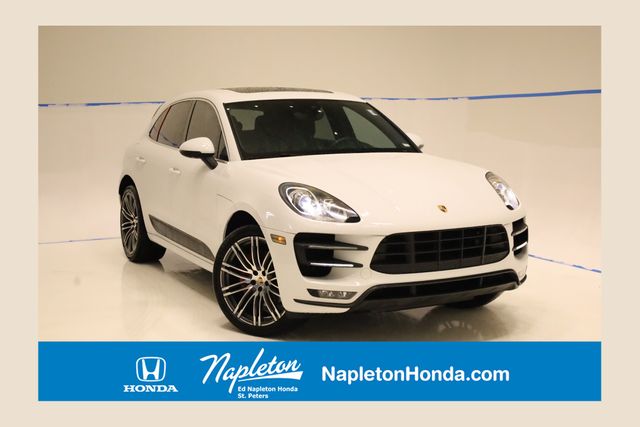 2015 Porsche Macan Turbo's photo
