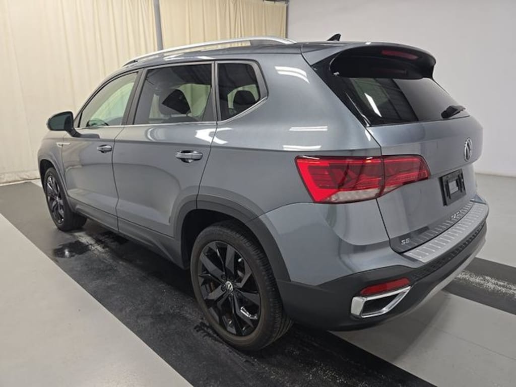 Used 2023 Volkswagen Taos 1.5T SE SUV
