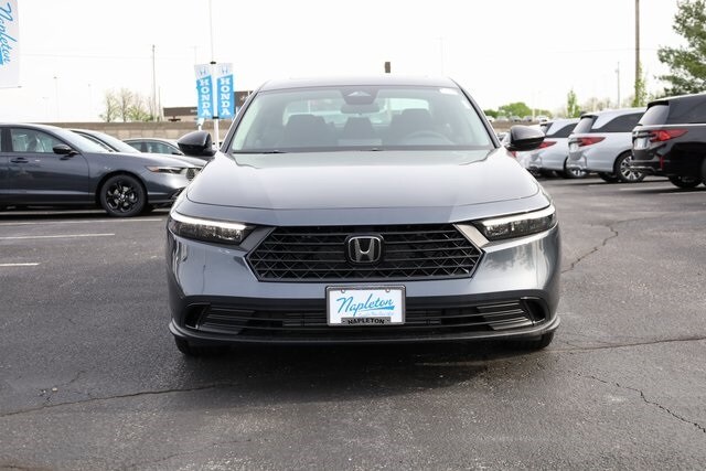 2025 Honda Accord SE photo 2