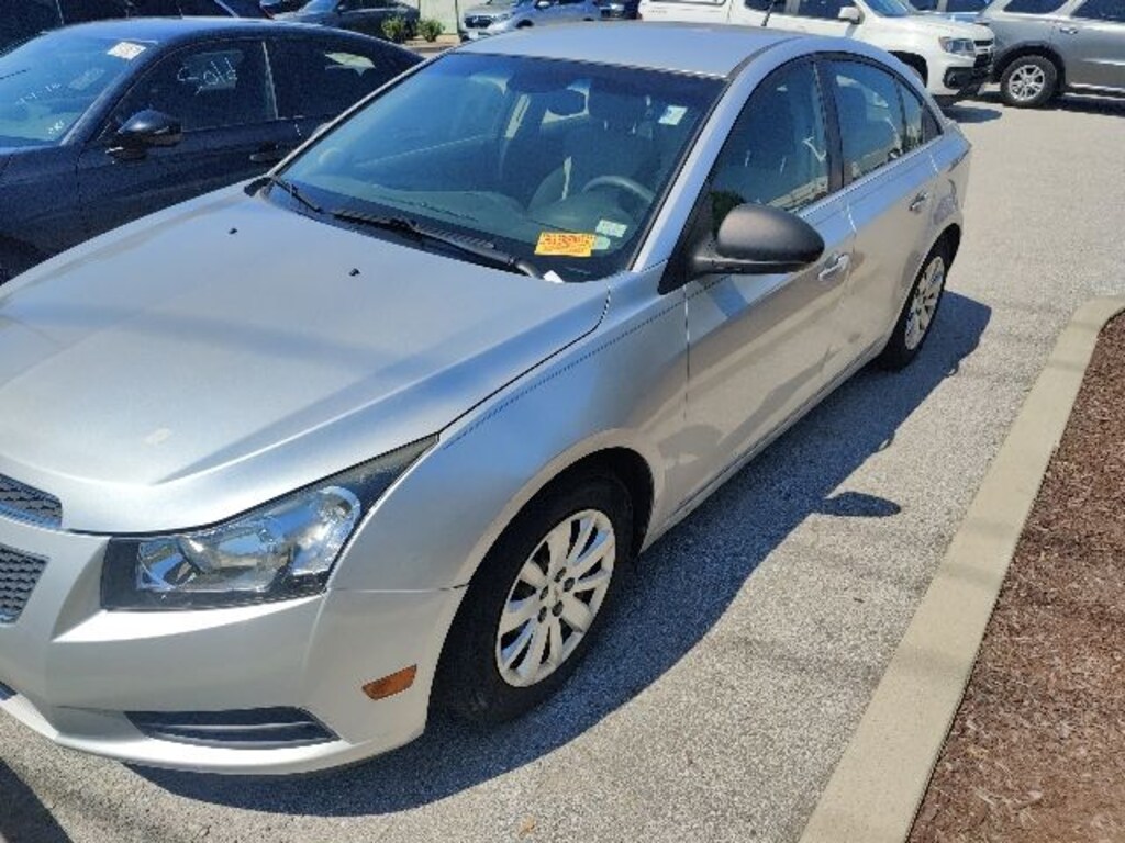 Used 2011 Chevrolet Cruze LS Sedan