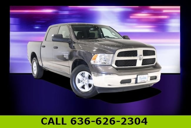 2023 Ram 1500 Classic SLT Truck Crew Cab 2023 Ram 1500 Classic SLT Truck Crew Cab