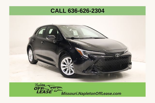 2024 Toyota Corolla Hatchback SE's photo