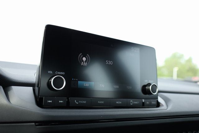 2025 Honda Accord SE - Photo 15