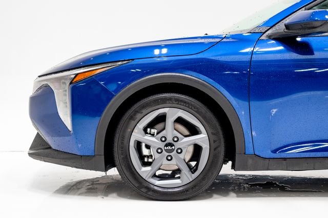 2025 Kia K4 LXS - Photo 28