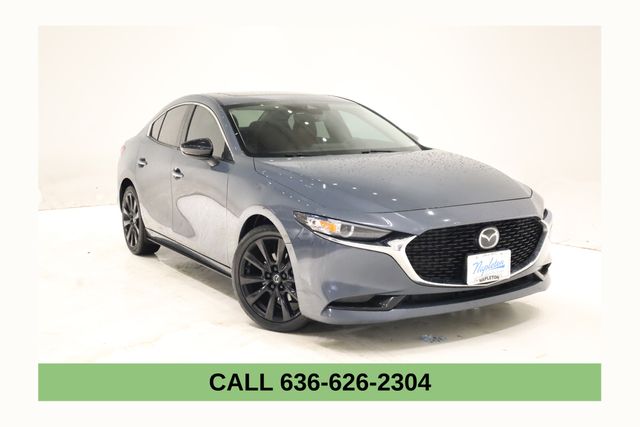 2023 Mazda Mazda3 Carbon Edition's photo