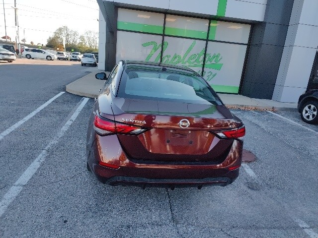 2020 Nissan Sentra SV photo 4
