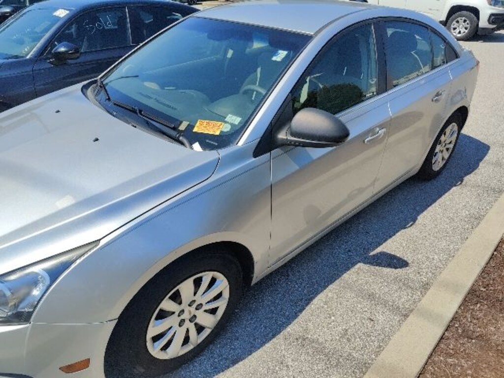 Used 2011 Chevrolet Cruze LS Sedan