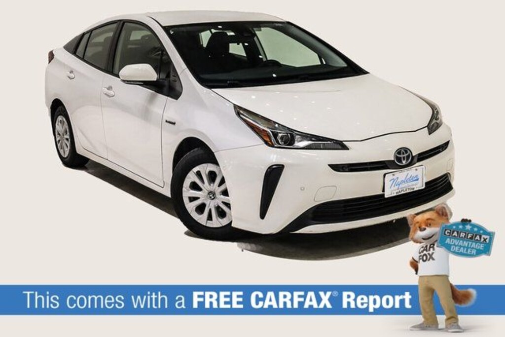 Used 2021 Toyota Prius LE Hatchback