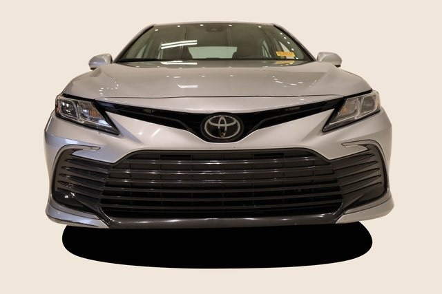 Used 2022 Toyota Camry LE with VIN 4T1C11AK7NU638614 for sale in Saint Peters, MO