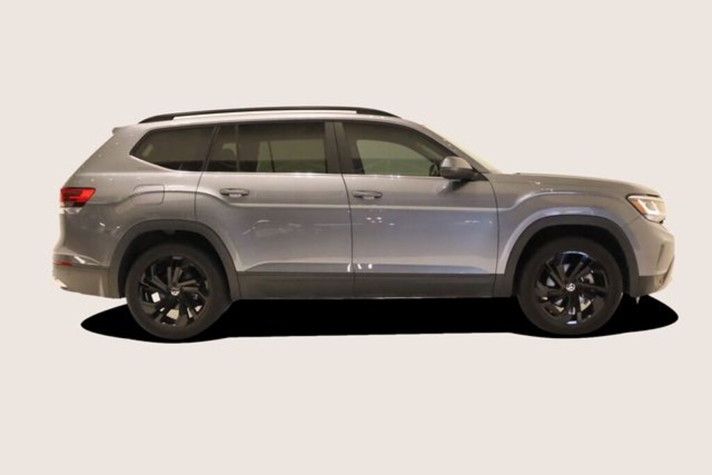 Used 2022 Volkswagen Atlas 3.6L V6 SE w/Technology SUV