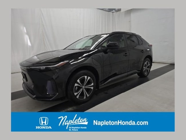 2025 Toyota bZ4X XLE SUV