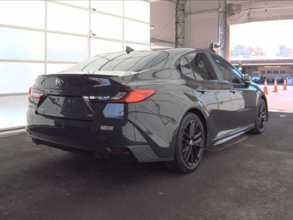 Used 2025 Toyota Camry SE Sedan
