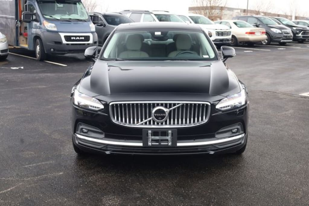 Used 2023 Volvo S90 B6 Plus Sedan