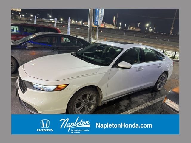 2024 Honda Accord EX's photo