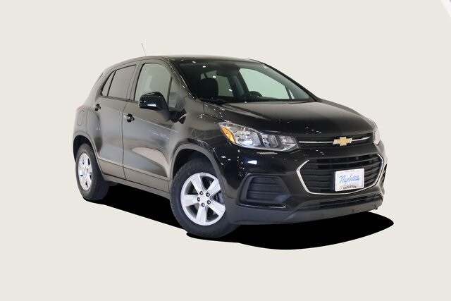 2019 Chevrolet Trax LS photo 2