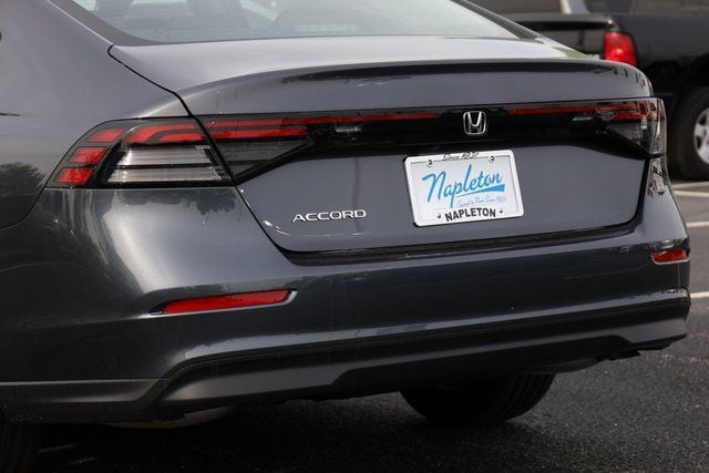 2025 Honda Accord SE - Photo 6